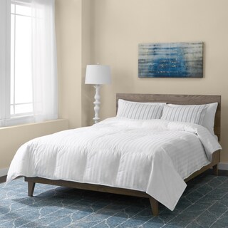 Hotel Grand Oversized 500 Thread Count Medium Warmth Siberian White Down Comforter