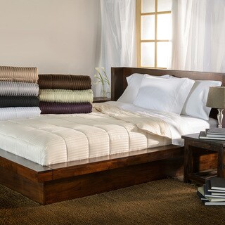 All-season Luxurious Down Alternative Reversible Blanket