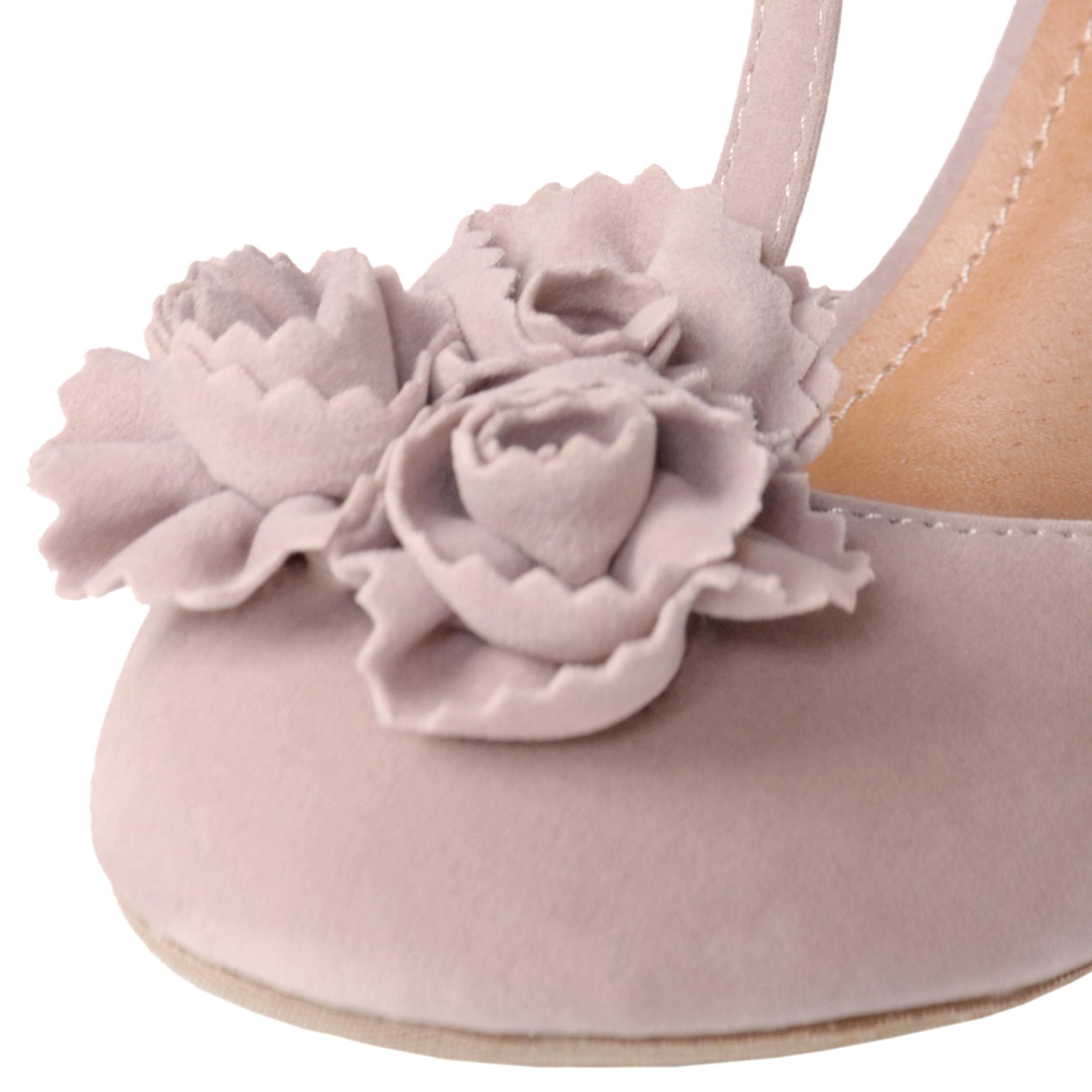 Journee Collection Women's 'ARIEL-47' Flower Accent T-strap Heels