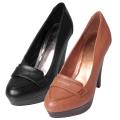 Journee Collection Women's 'Aurora-12' Heeled Loafers