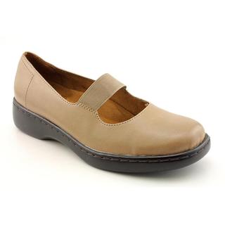 Auditions Women's 'Rhythm' Leather Casual Shoes - Narrow