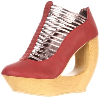 Fahrenheit Women's 'Lolita-05' Red Wood Finished Cut-out Wedges