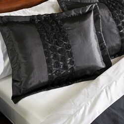 Midnight Rosette 3-piece King-size Comforter Set