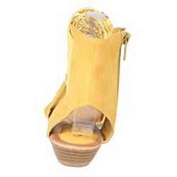 Refresh by Beston Women's 'Tokyo-10' Yellow Gladiator Sandals