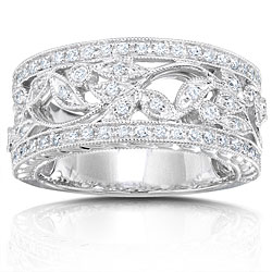 14k Gold 1/4ct TDW Diamond Vintage Floral Ring with Satin and Velvet Gift Box
