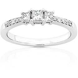 14k Gold 1/3ct TDW Princess Diamond Engagement Ring
