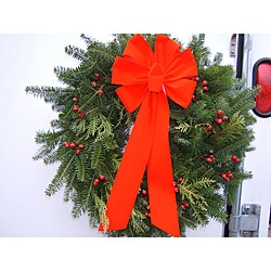 Fresh Balsam Rosehips and Cedar 24-inch Wreath