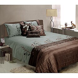 Jenny George Designs Linea 7-piece Queen-size Comforter Set