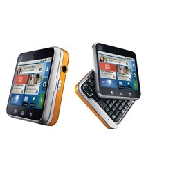 Motorola FLIPOUT GSM Unlocked Cell Phone 