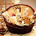 Essence of Luxury Bath & Body Aromatherapy Basket