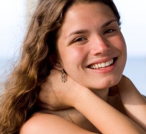 Woman wearing diamond chandelier earrings