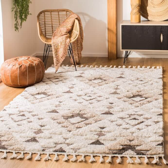 Discover Overstock.com's wide array of indoor/outdoor rugs to enhance any space in your home.